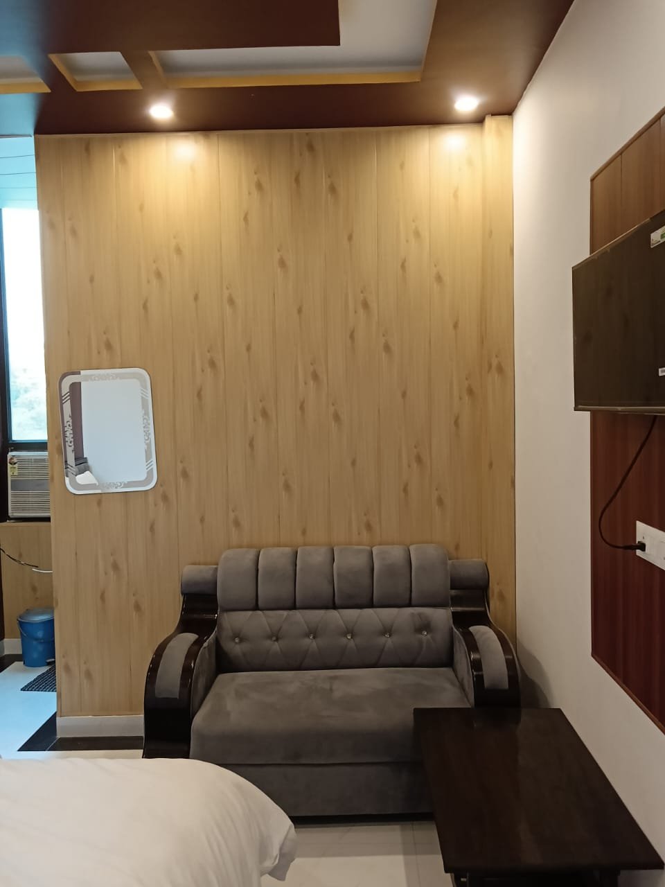 WhatsApp Image 2025-06-04 at 4.32.26 PM (1)